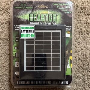 Universal Solar Power Pack - Black